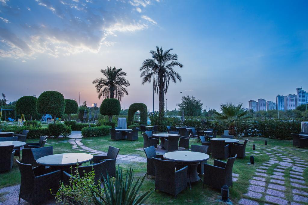 New Park Hotel Kuwait City Eksteriør bilde